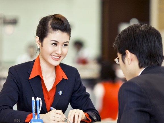 nhân viên Sacombank